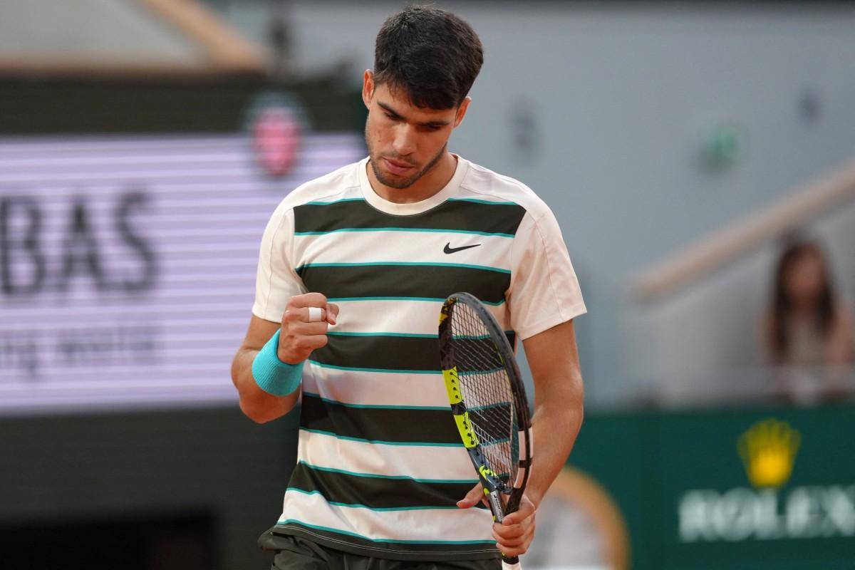 包含刷新纪录引发热议！，纳达尔在加拿大队比赛中持续失利全场沸腾不已的词条